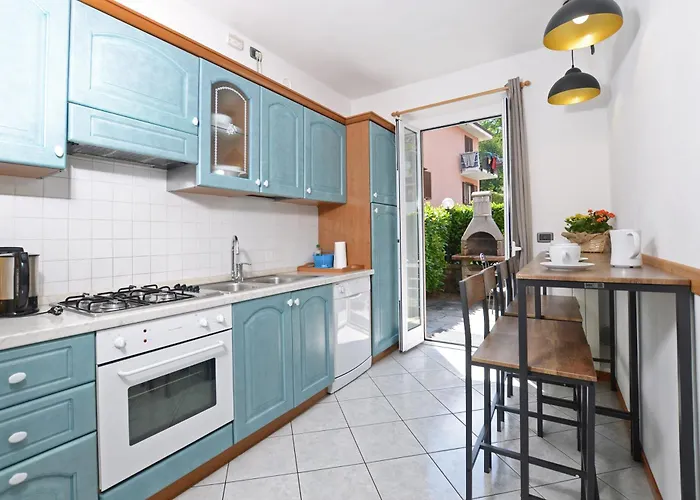 Viola Tatil Evi Colico